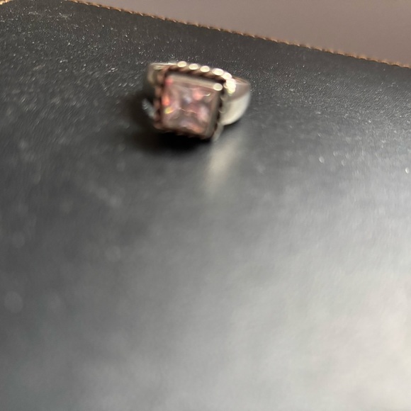 Silpada .925 Sterling Silver ‘Elizabeth’ Ring with CZ clear Stone size 7 - Picture 6 of 6